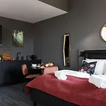 Filip 4*